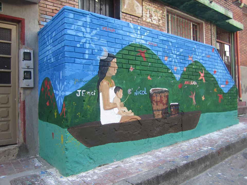 mural en colectivo barrio los laches Bogotá 2014